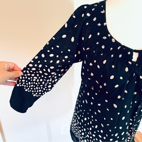 LOFT by Ann Taylor Women's Polka Dot Keyhole Blouse - Size 6 - Picture 9 of 11